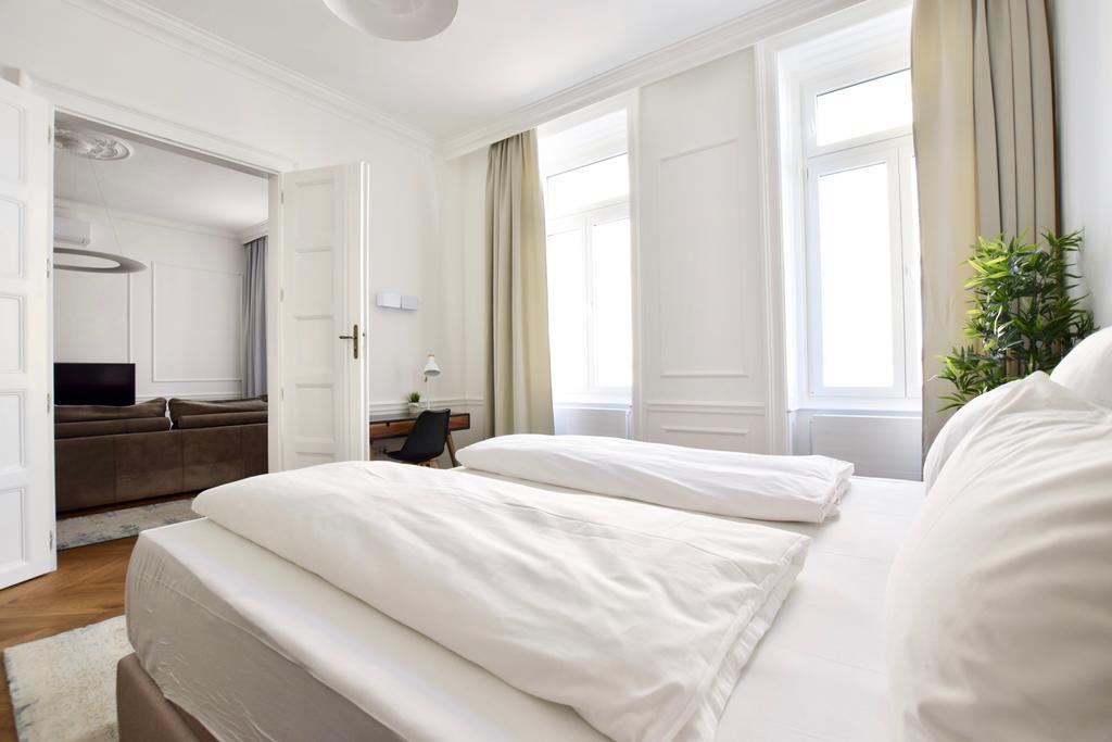 Luxury Apartment By Hi5 - Bazilika Suite Budapest Exteriör bild